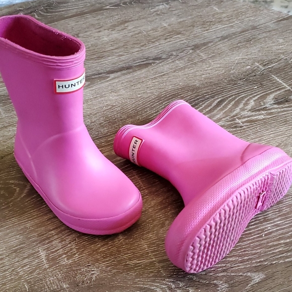 Hunter Other - Hunter wellington pink toddler boots size 6